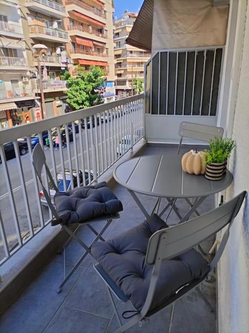 Luxe Boutique With Balcony Apartment Thessaloníki Luaran gambar